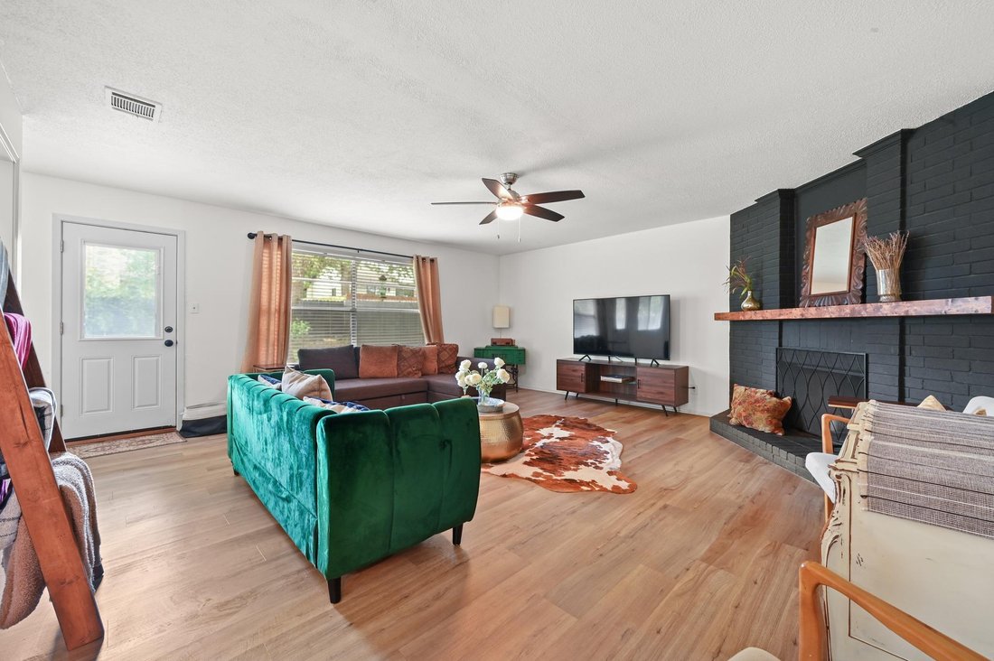 House in Austin, Texas, United States 3 - 18095040