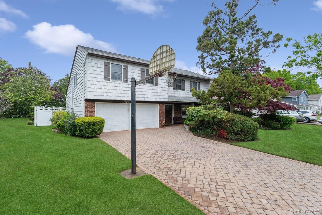 House in New Hyde Park, New York, United States 2 - 18100524