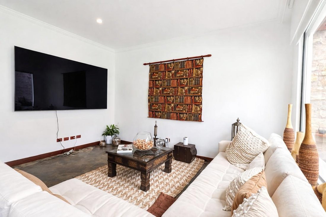 House in Quito, Pichincha, Ecuador 5 - 18016784