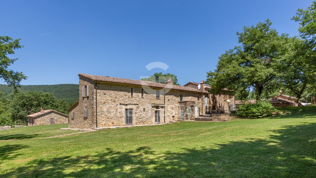 Estate in San Casciano dei Bagni, Tuscany, Italy 4 - 17077972