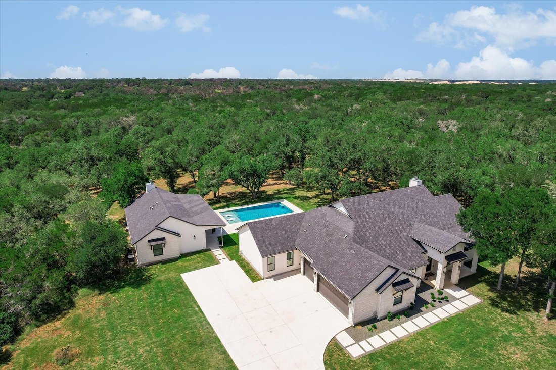 House in Buda, Texas, United States 1 - 18101206