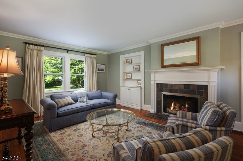 House in Westfield, New Jersey, United States 5 - 18090953
