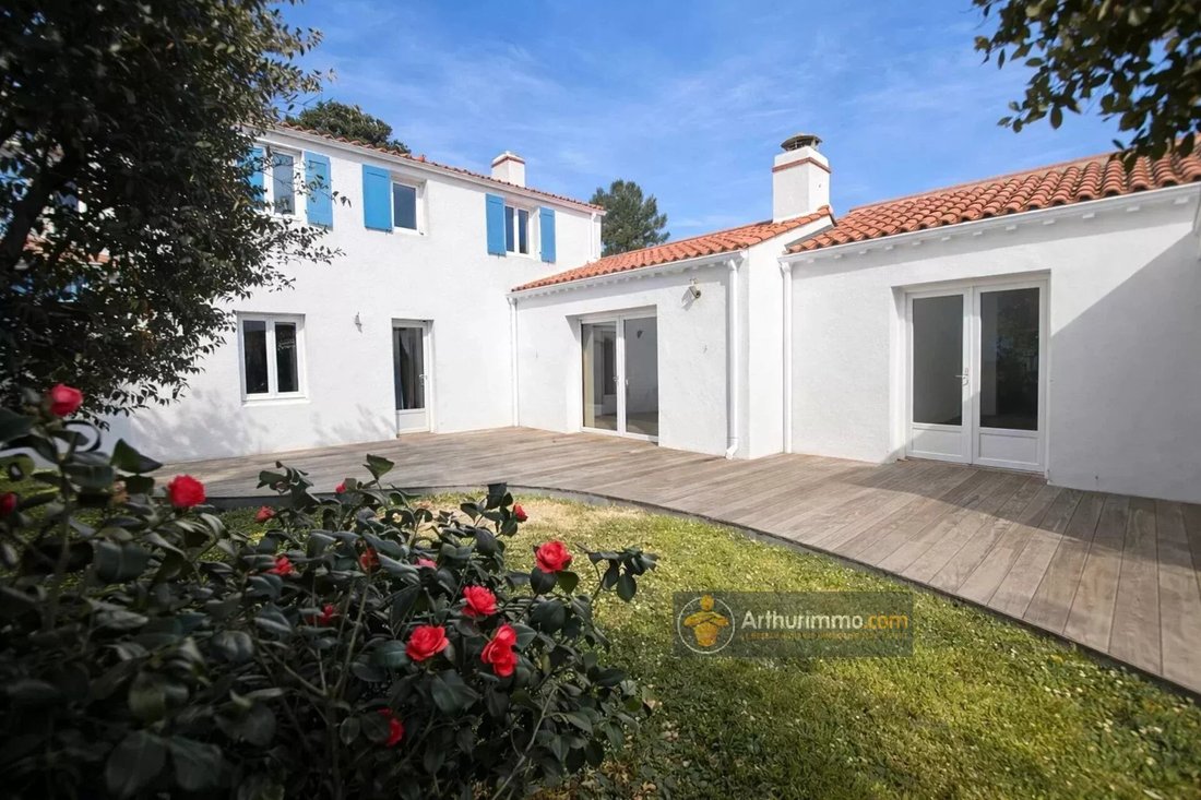 House in Arrondissement of Les Sables-d'Olonne, Pays de la Loire, France 3 - 17512386