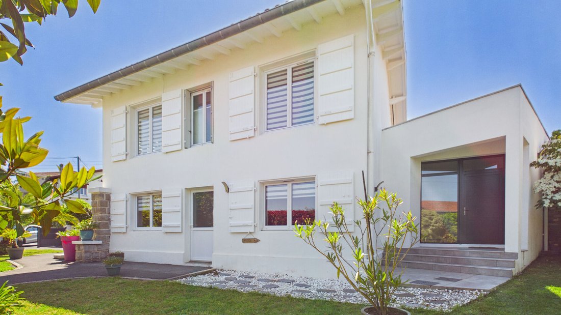 Villa in Anglet, Nouvelle-Aquitaine, France 1 - 18094060