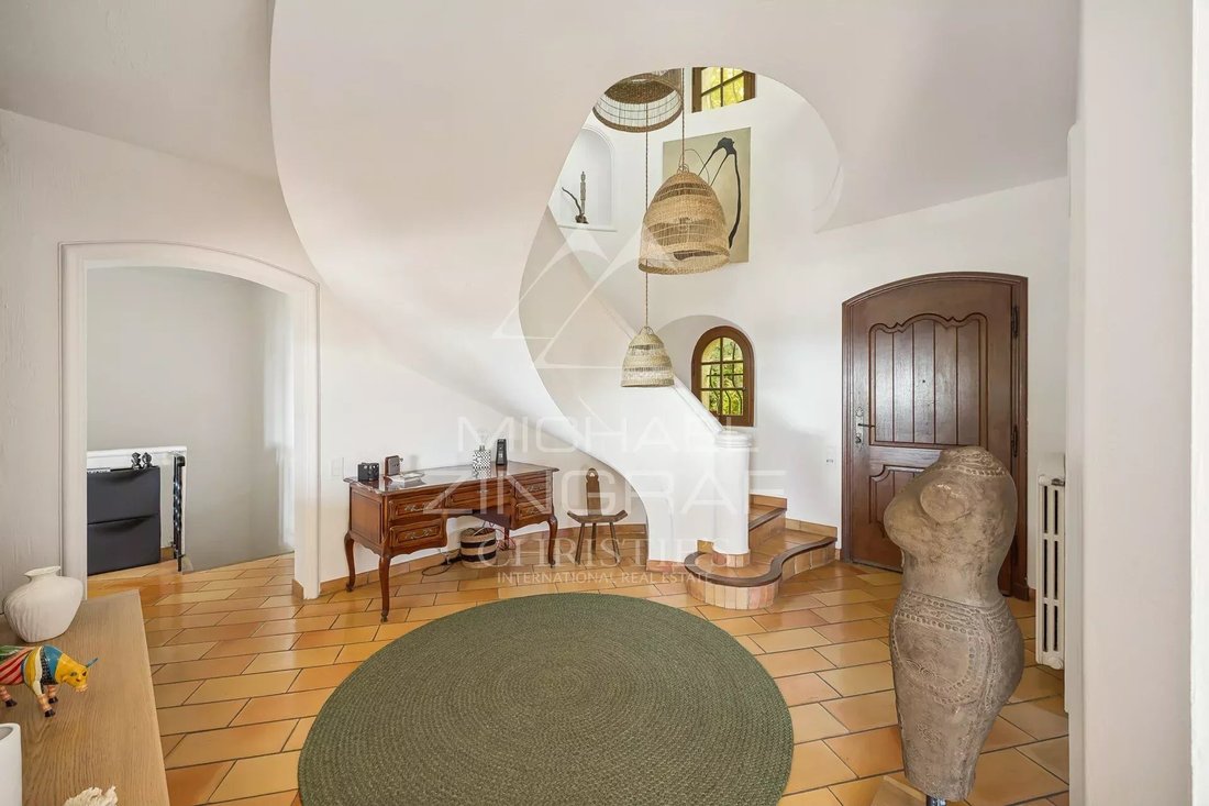 Villa in Les Termes, Mandelieu-la-Napoule, France 4 - 18093844