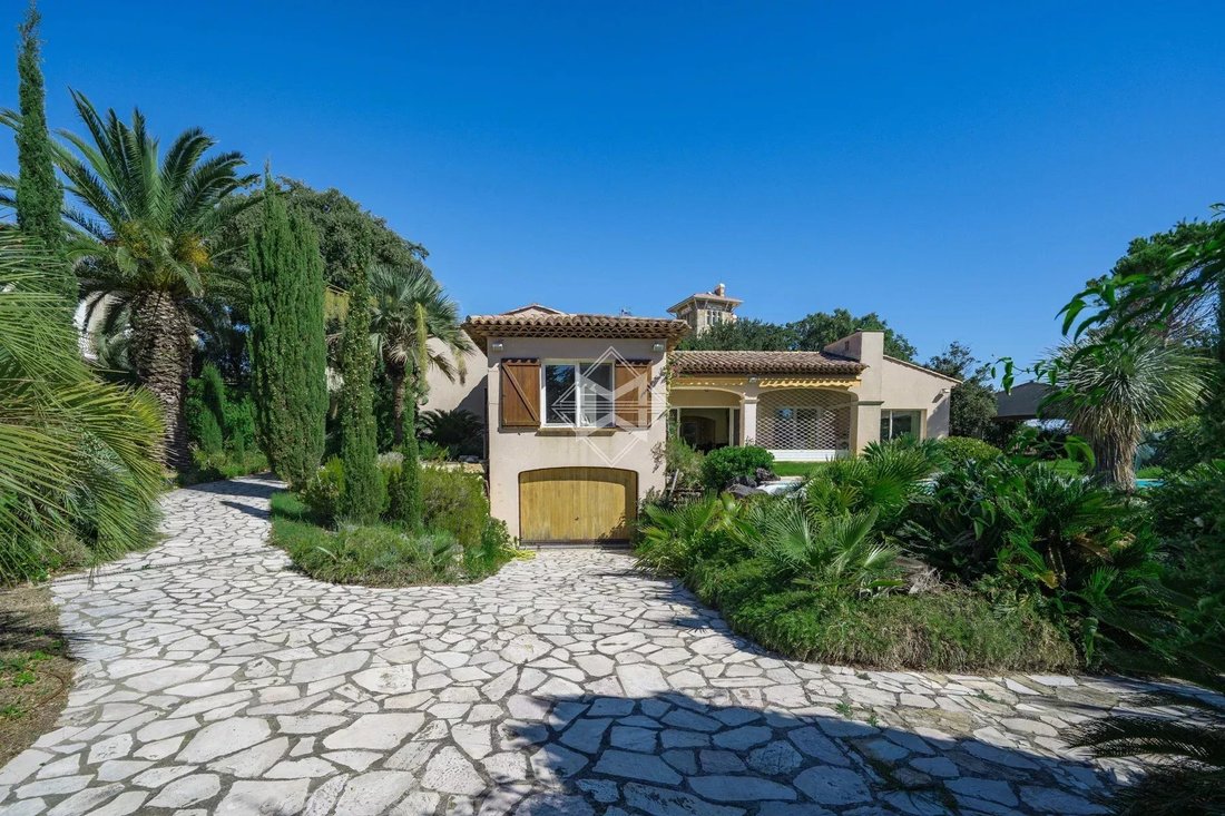 Villa in Frejus, Provence-Alpes-Côte d'Azur, France 3 - 16453830