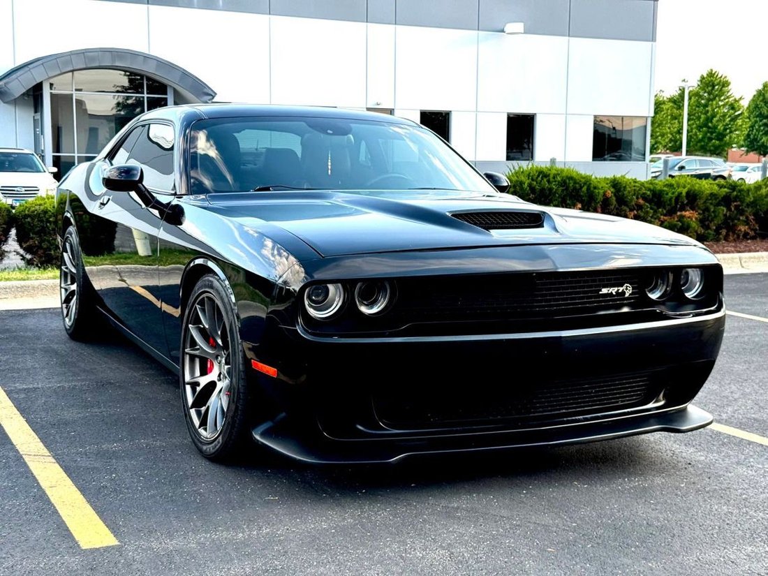 Coupe in Naperville, IL, United States 1 - 18099713