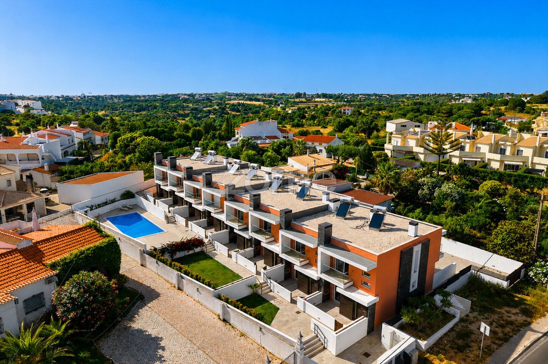 House in Olhos de Agua, Algarve, Portugal 2 - 18097080