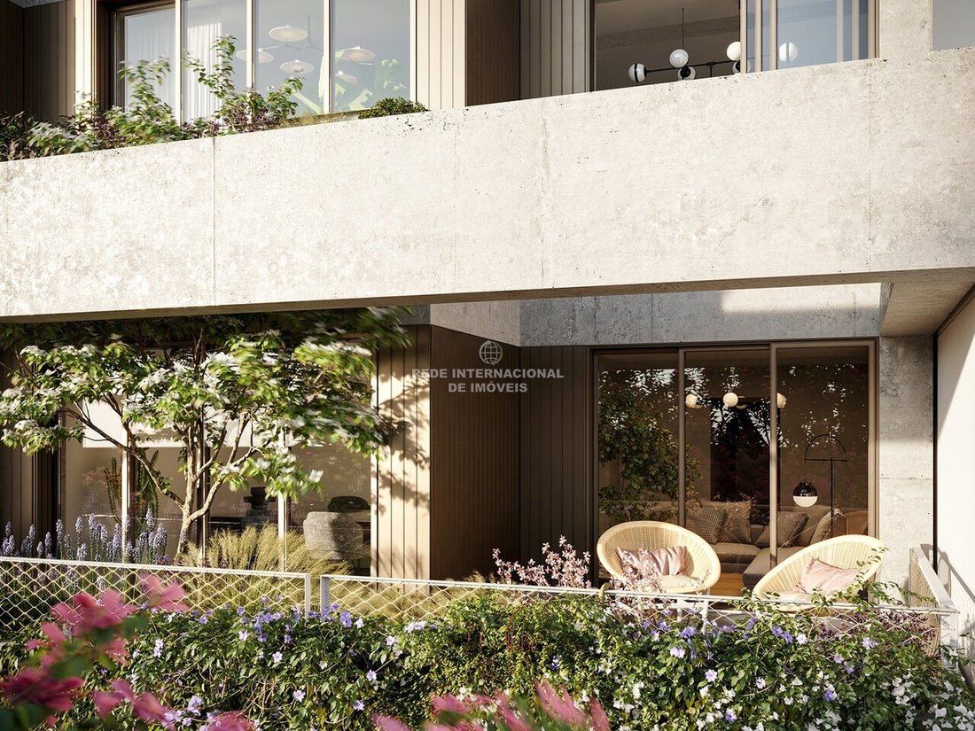 Apartment in Alvalade, Lisbon, Portugal 5 - 18034303