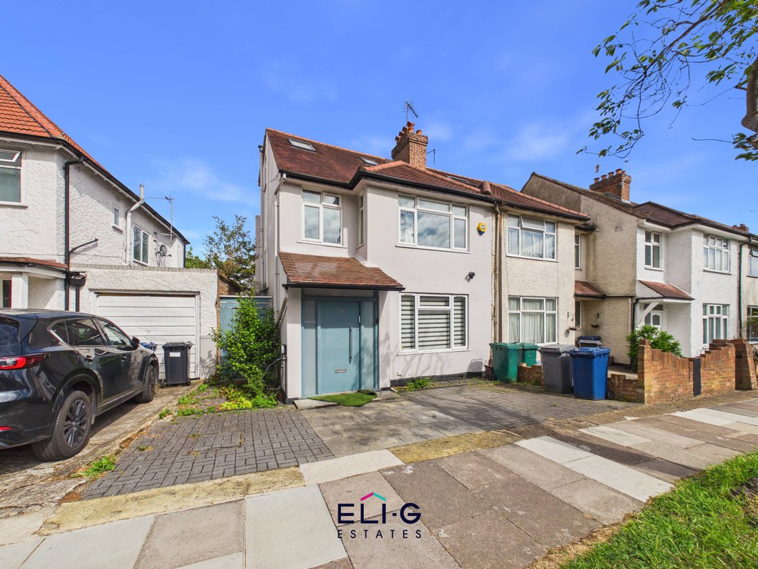 House in Barnet, England 1 - 18091305