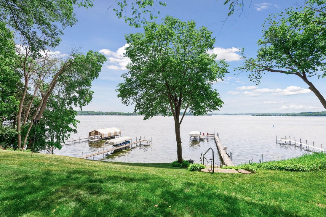 House in Mound, Minnesota, United States 5 - 18090882