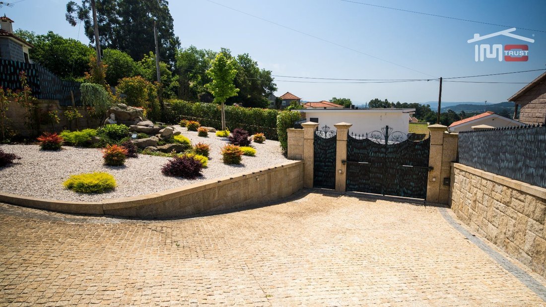 Townhouse in Margaride (Santa Eulalia), Varzea, Lagares, Varziela e Moure, Porto District, Portugal 3 - 18104828