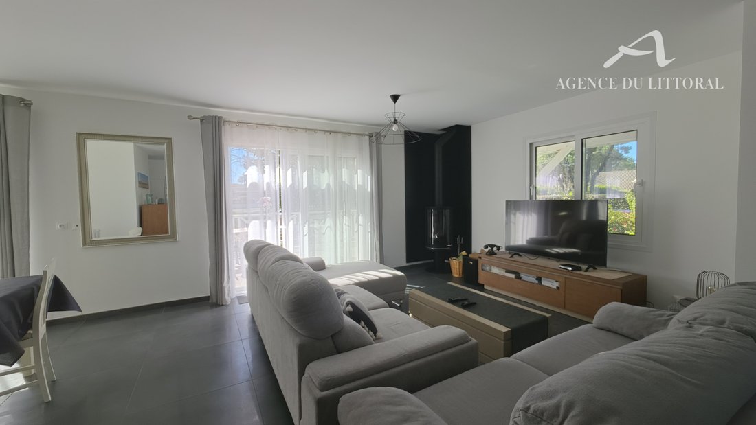 House in Ares, Nouvelle-Aquitaine, France 5 - 17446806