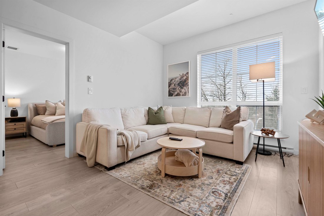 Condo in Langley Township, British Columbia, Canada 3 - 18096439