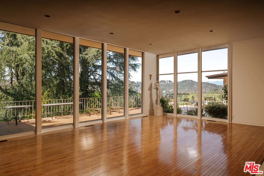 House in Los Angeles, California, United States 4 - 18099261
