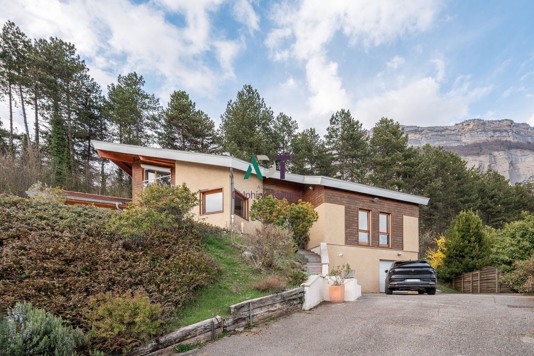 House in Corenc, Auvergne-Rhône-Alpes, France 2 - 17468636