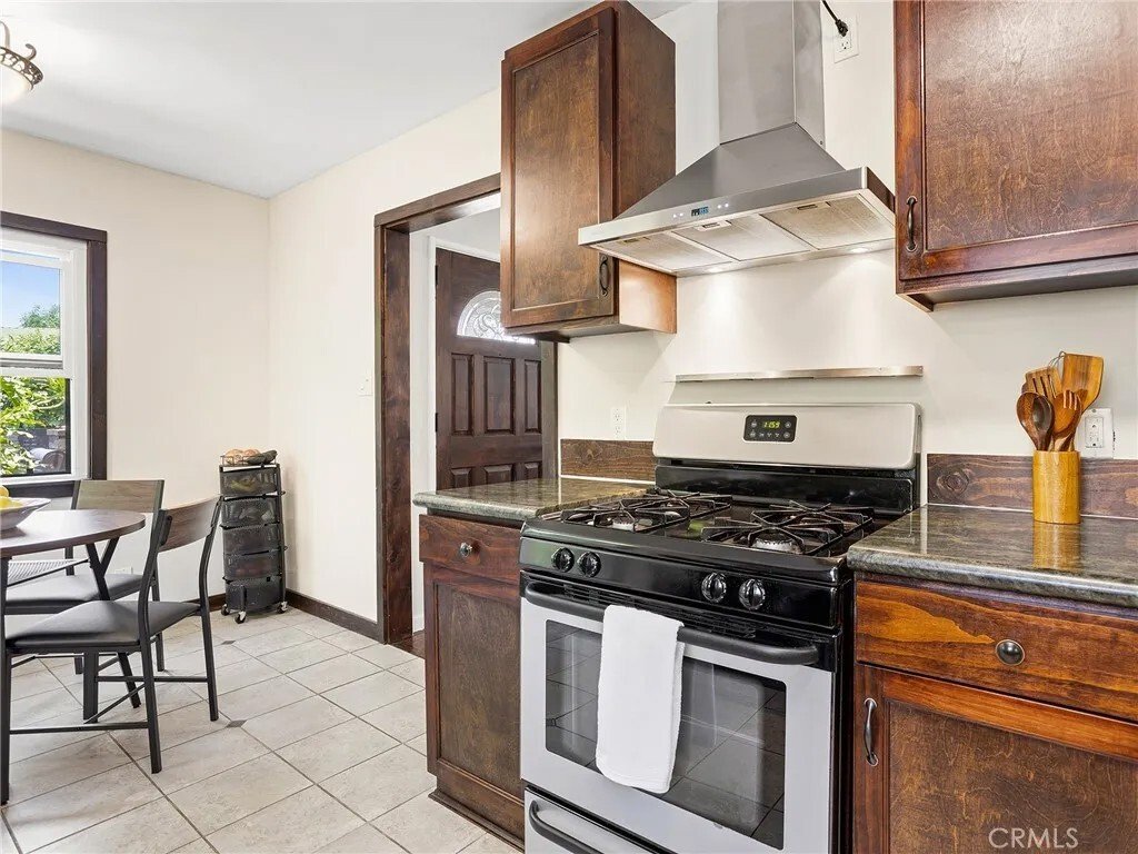 House in Los Angeles, California, United States 4 - 18091832
