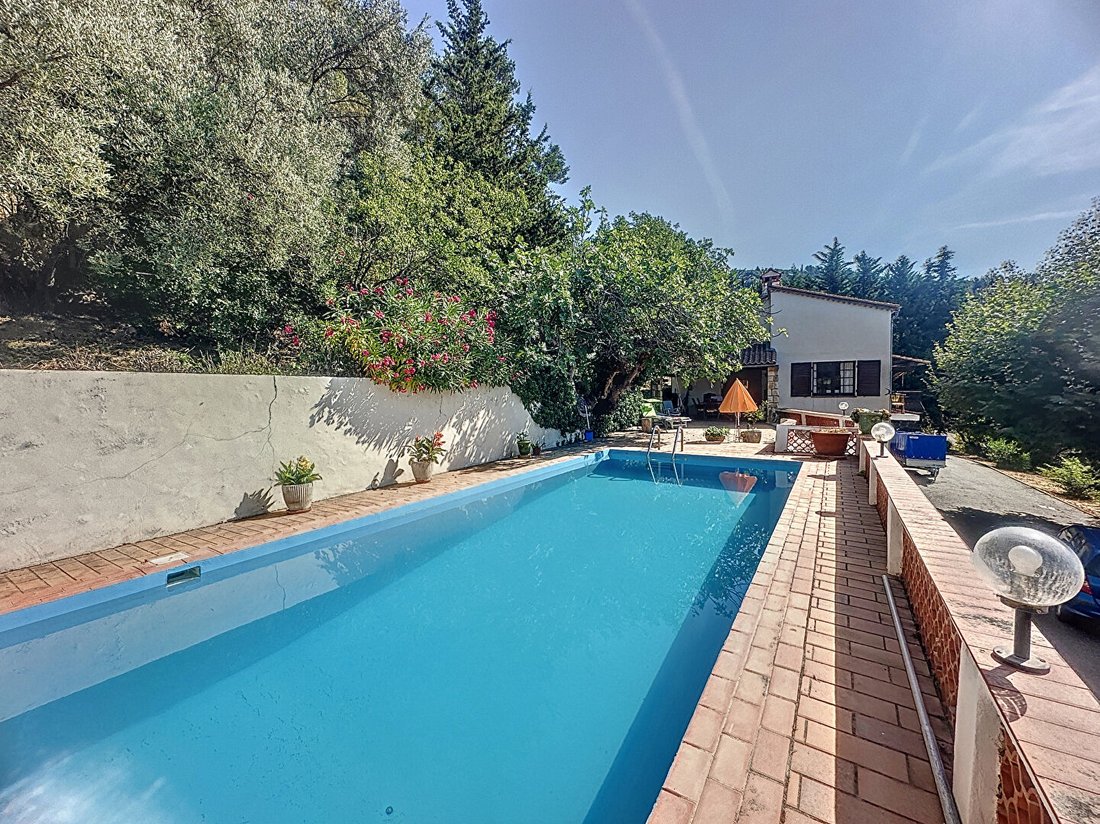 Villa in Seillans, Provence-Alpes-Côte d'Azur, France 1 - 17417765