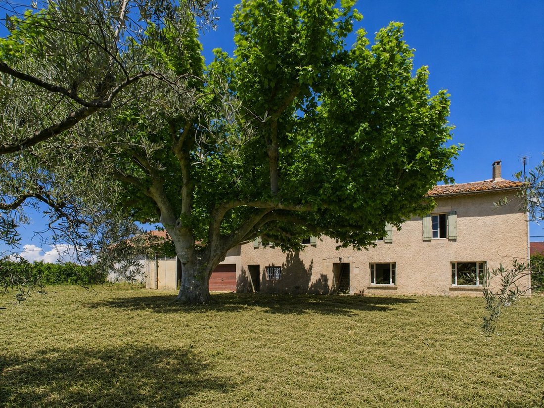 Country House in Robion, Provence-Alpes-Côte d'Azur, France 1 - 18097726