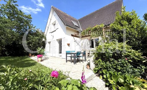 Haus in Bailly, Île-de-France, Frankreich 1