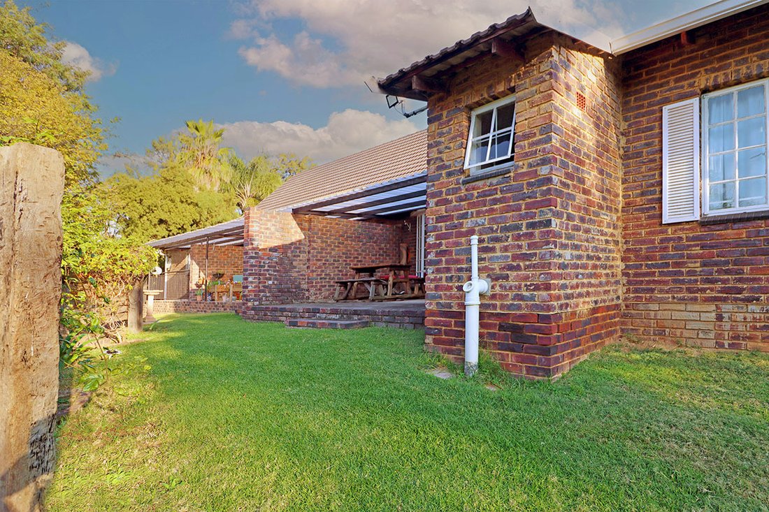 Land in Sandton, Gauteng, South Africa 3 - 18094084