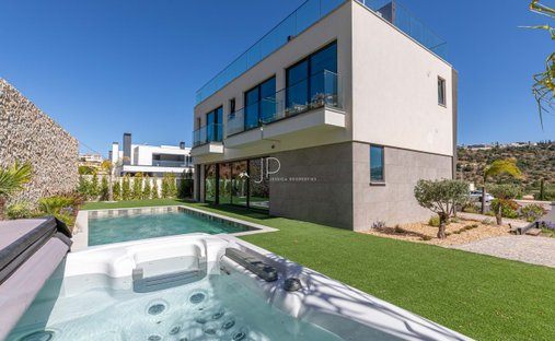 Villa in Praia dos Pescadores, Olhos de Agua, Portugal 1
