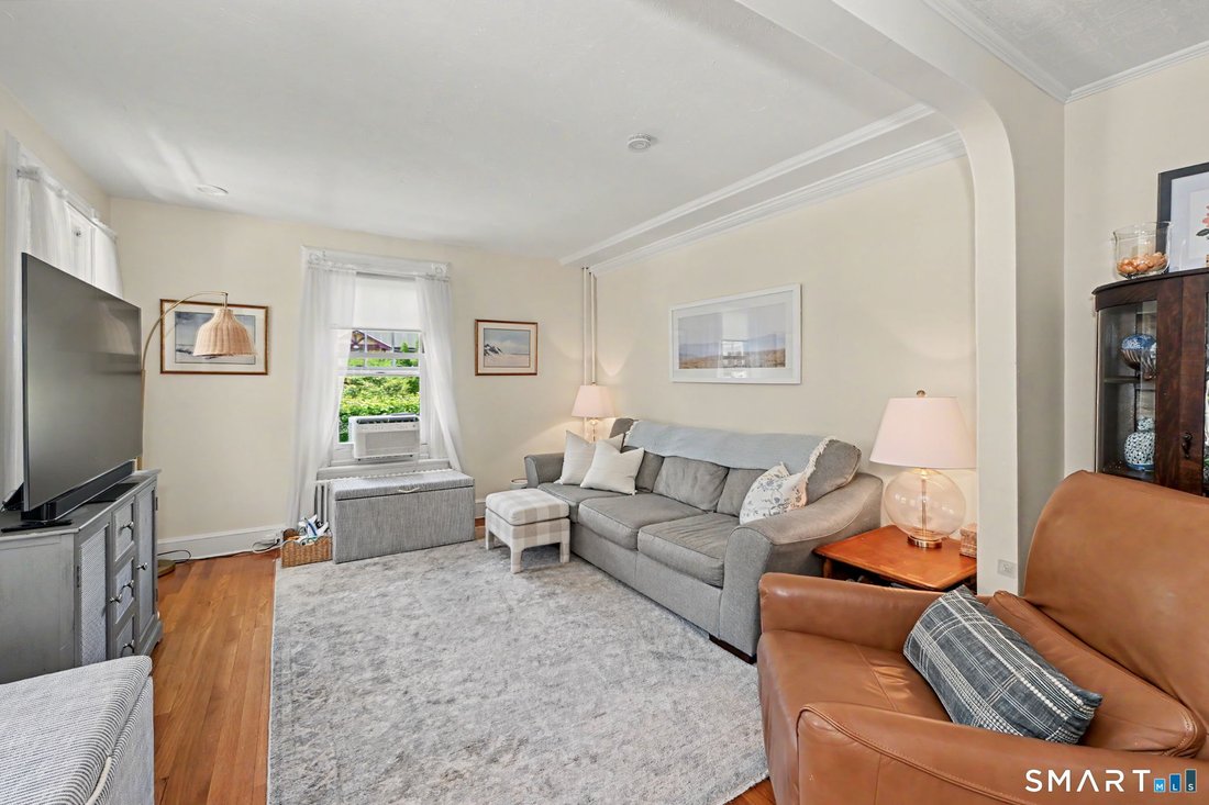 House in Stamford, Connecticut, United States 4 - 18094863