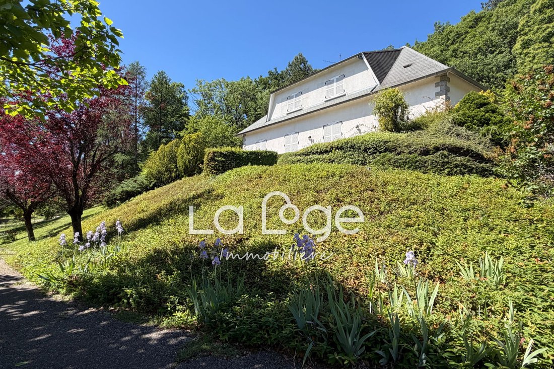 Villa in La Freissinouse, Provence-Alpes-Côte d'Azur, France 1 - 16908962