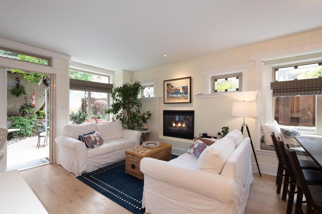 Townhouse in Vancouver, British Columbia, Canada 5 - 18096378