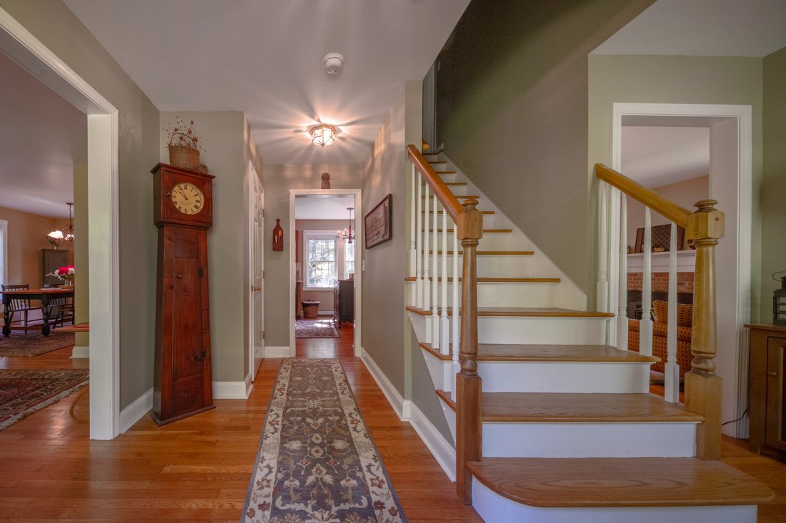 House in Clinton, Connecticut, United States 3 - 18090990