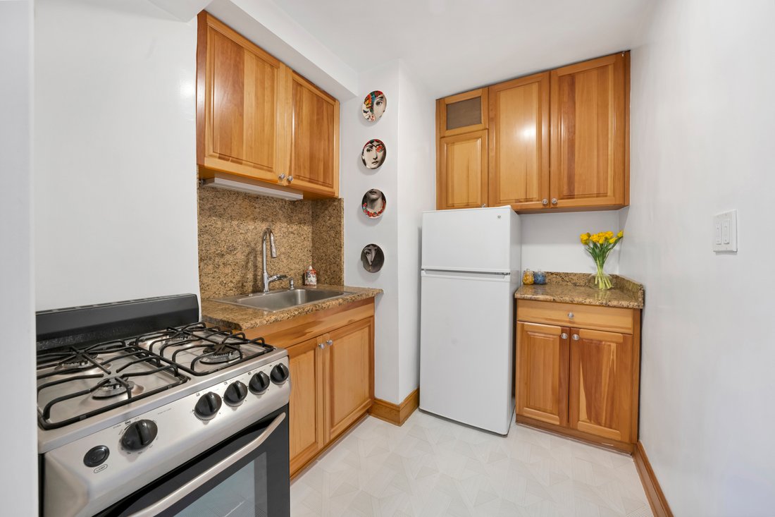 Co Op in New York, New York, United States 5 - 16907374