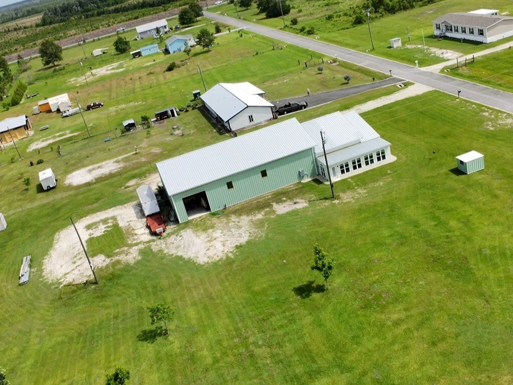 House in Wewahitchka, Florida, United States 3 - 18095000