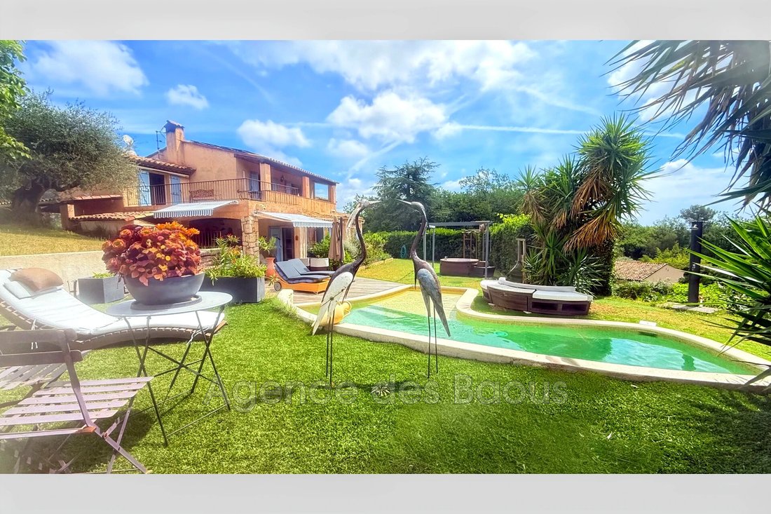 Villa in Nord, La Gaude, France 2 - 18083316