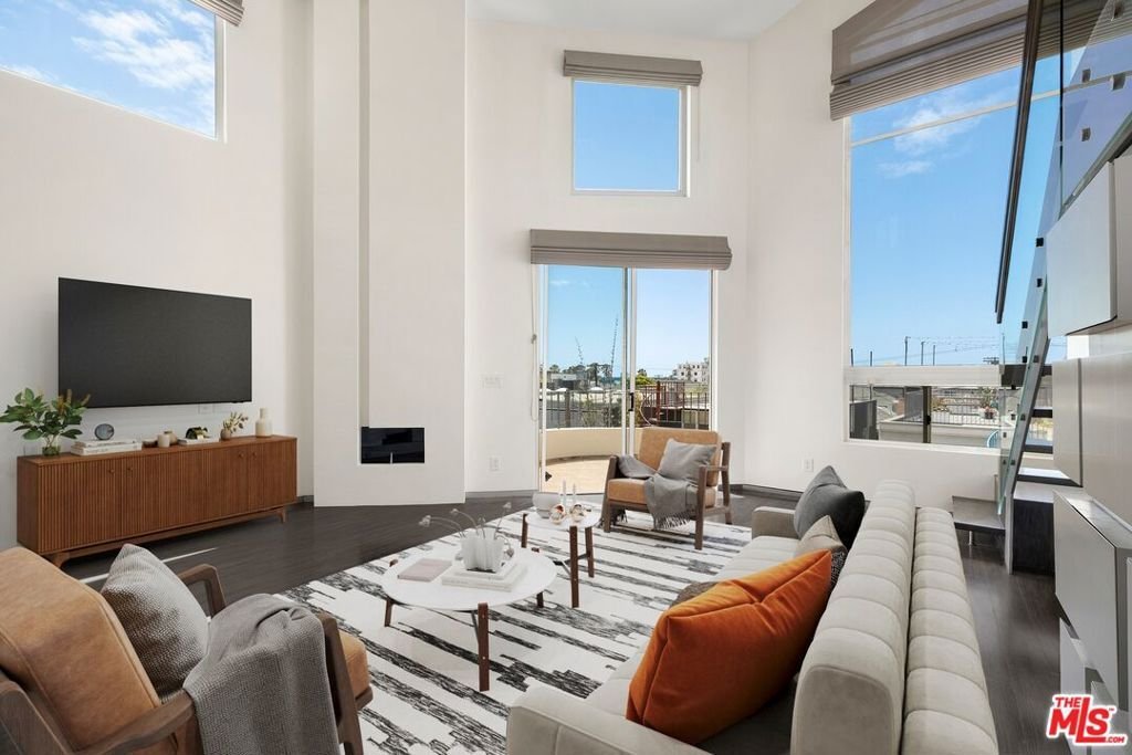 Condo in Los Angeles, California, United States 2 - 18091846