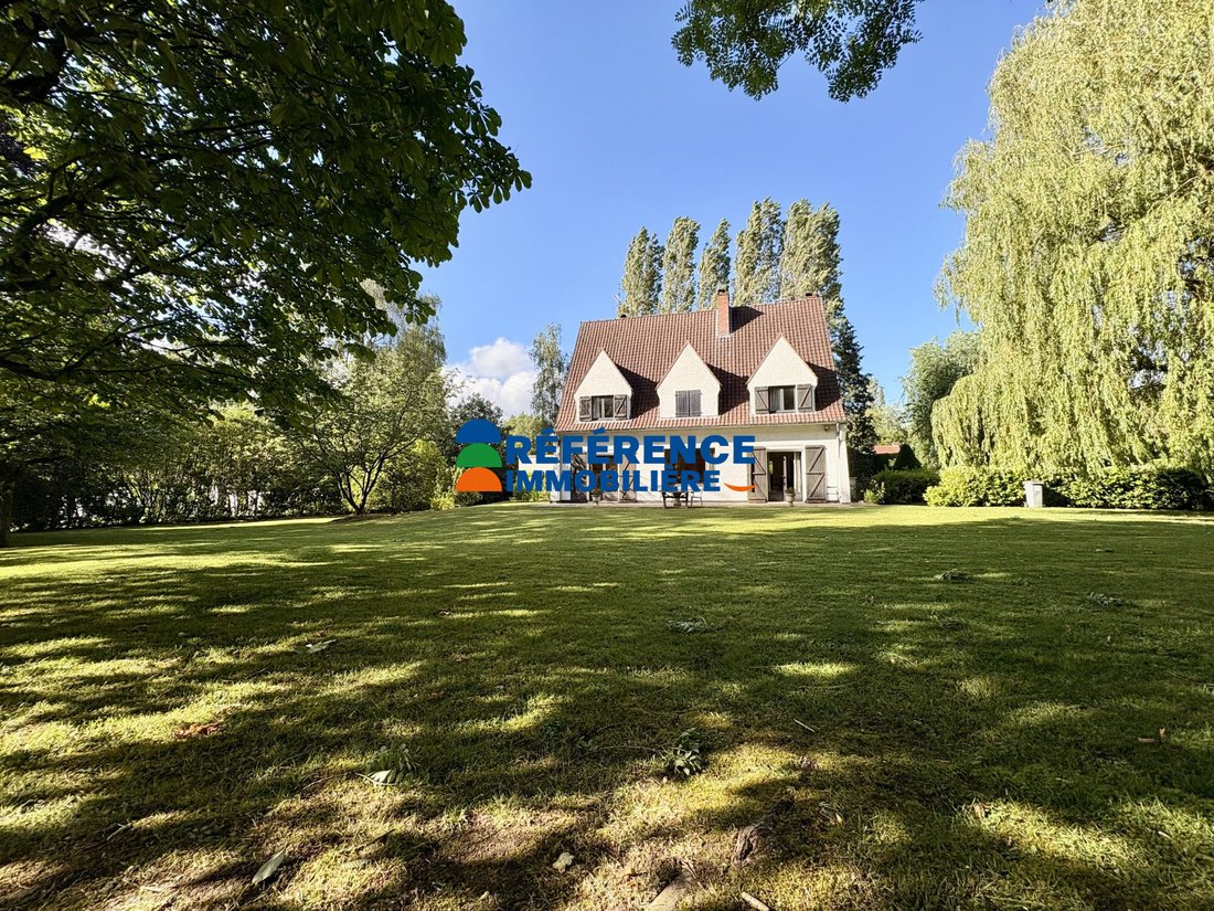 House in Bondues, Hauts-de-France, France 1 - 18097702