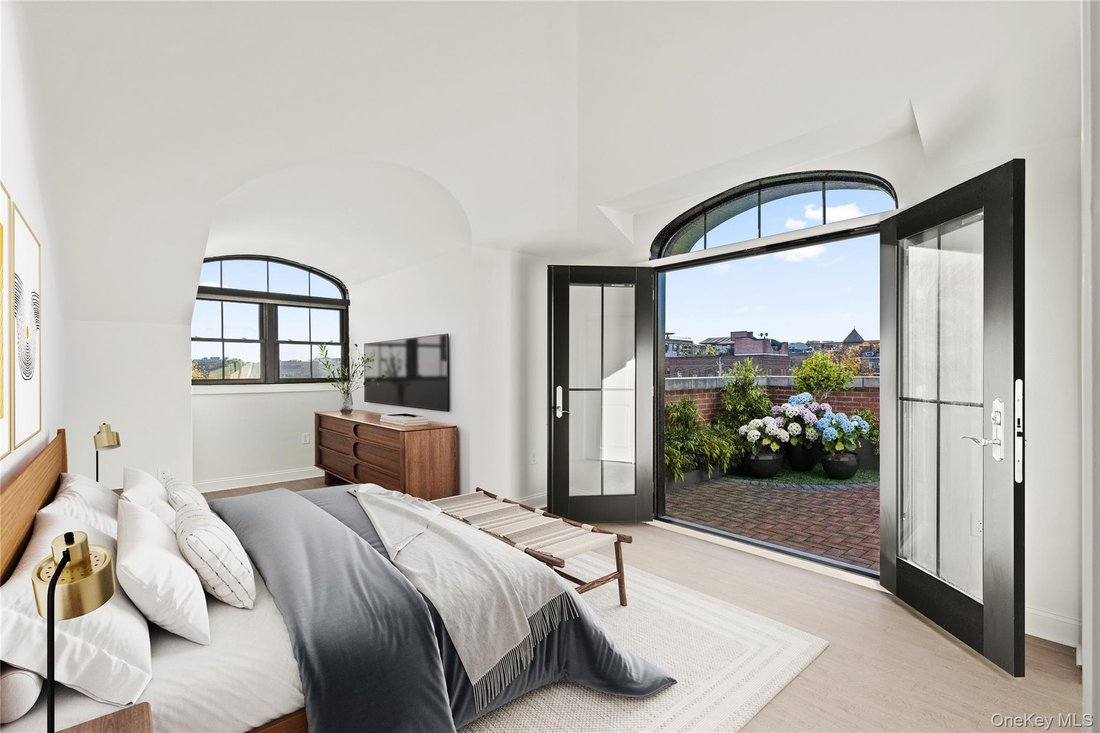 Condo in Saratoga Springs, New York, United States 4 - 18094460