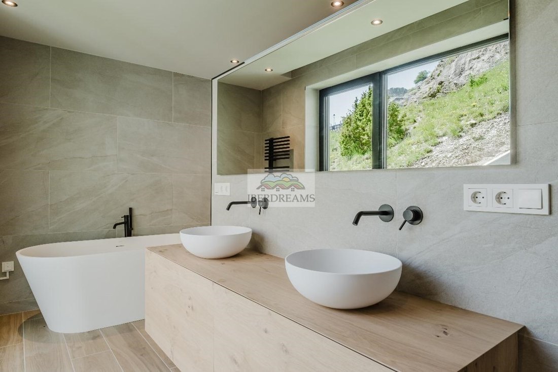 House in Pal, La Massana, Andorra 1 - 18105401