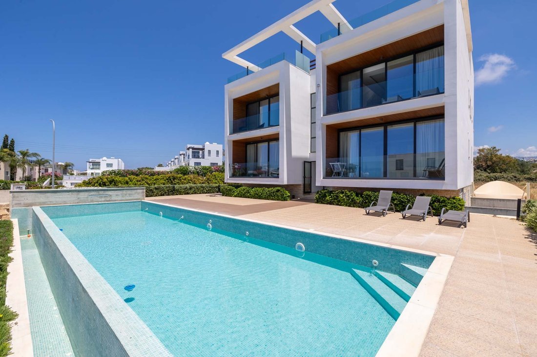 Apartment in Chloraka, Paphos, Cyprus 1 - 18093953