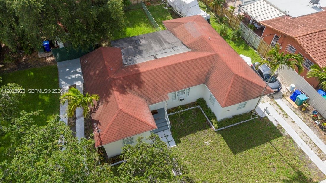 House in Miami, Florida, United States 2 - 18098522
