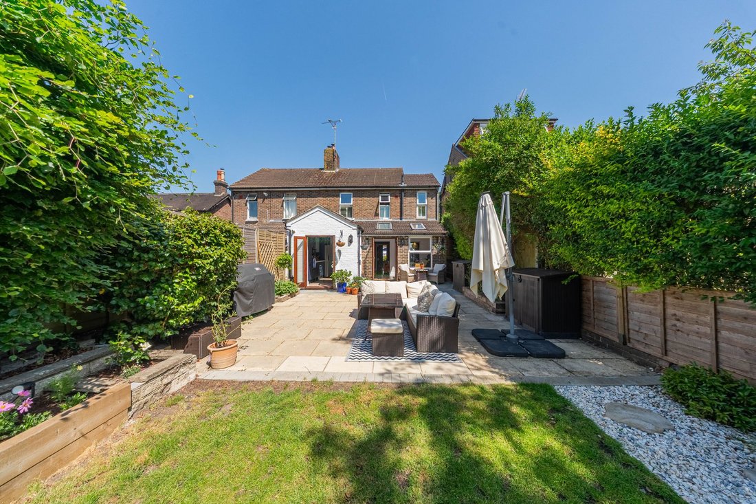 House in Haywards Heath, England 1 - 18093236