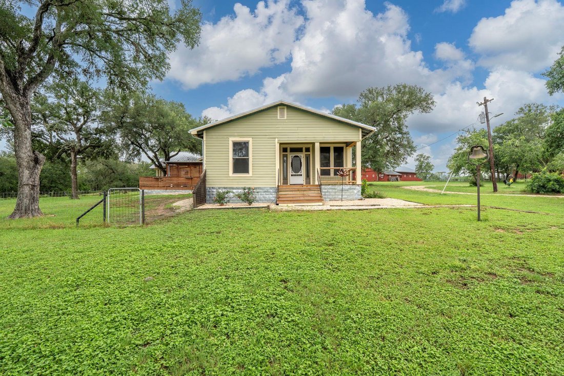 House in Dale, Texas, United States 4 - 18101157