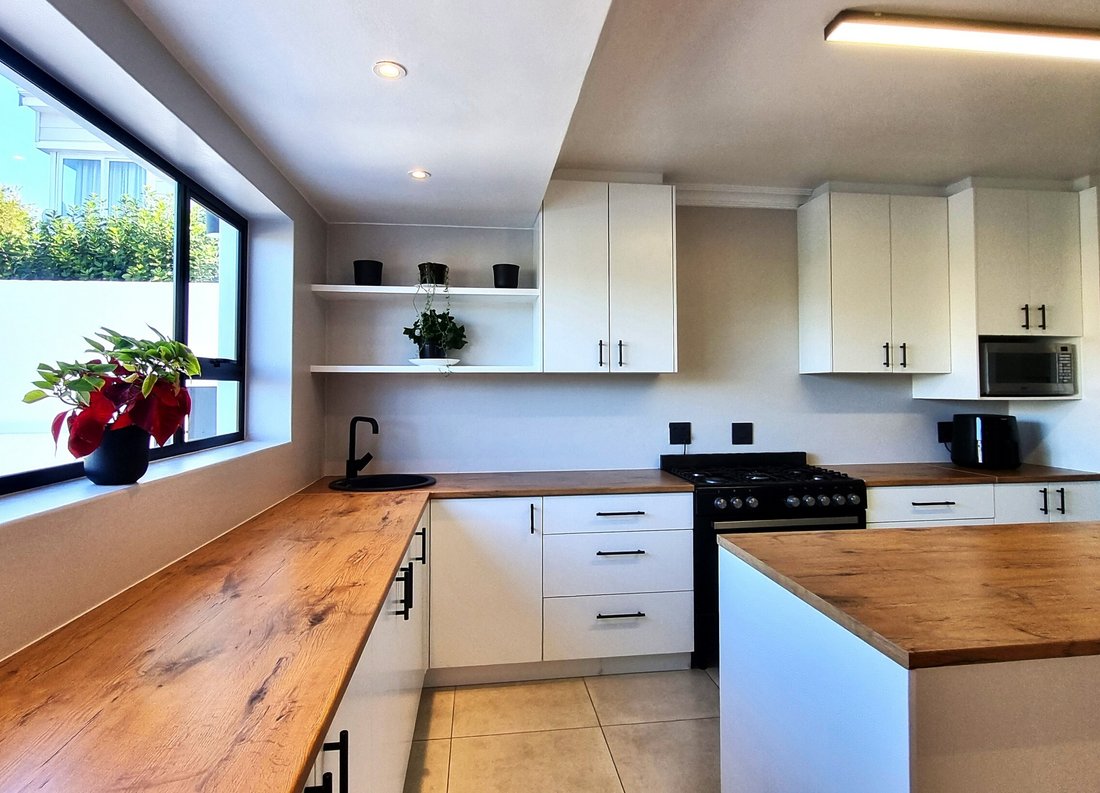 House in Hermanus, Western Cape, South Africa 5 - 18096790