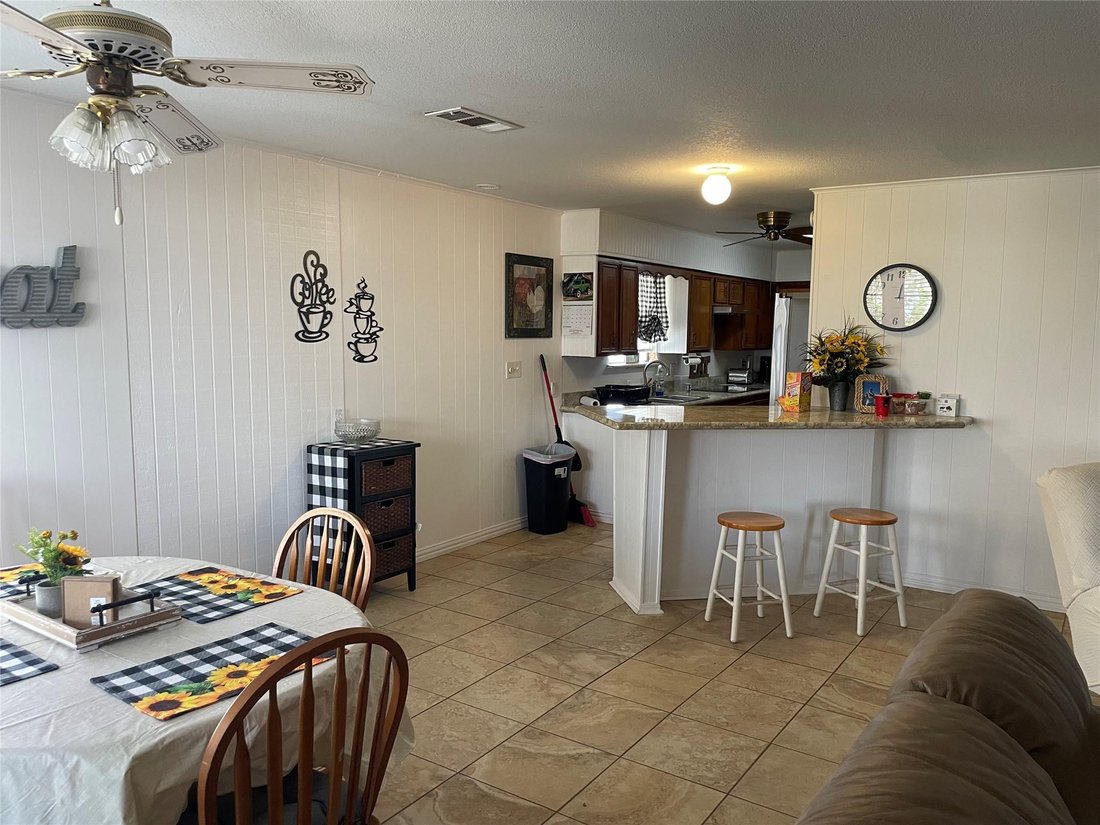 House in Hitchcock, Texas, United States 5 - 18095711