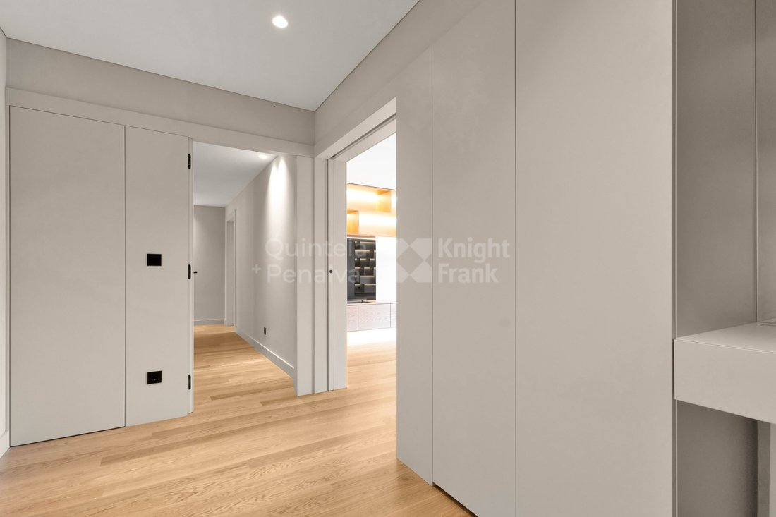 Apartment in Lordelo do Ouro e Massarelos, Porto District, Portugal 5 - 18099434