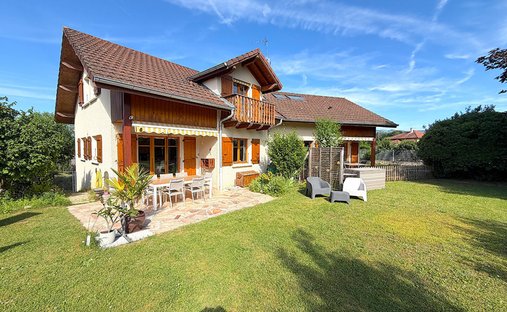 Villa in Viry, Auvergne-Rhône-Alpes, France 1