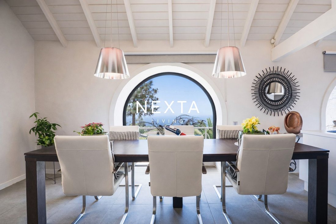 Villa in Los Cristianos, Canary Islands, Spain 2 - 18091367