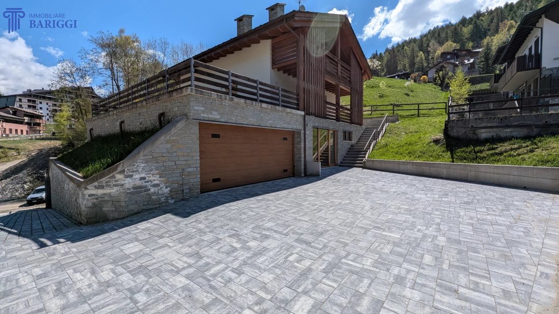 Villa in Aprica, Lombardy, Italy 2 - 18093415