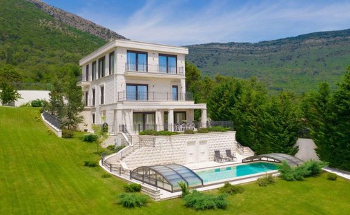 Villa in Mrčevac, Montenegro 1