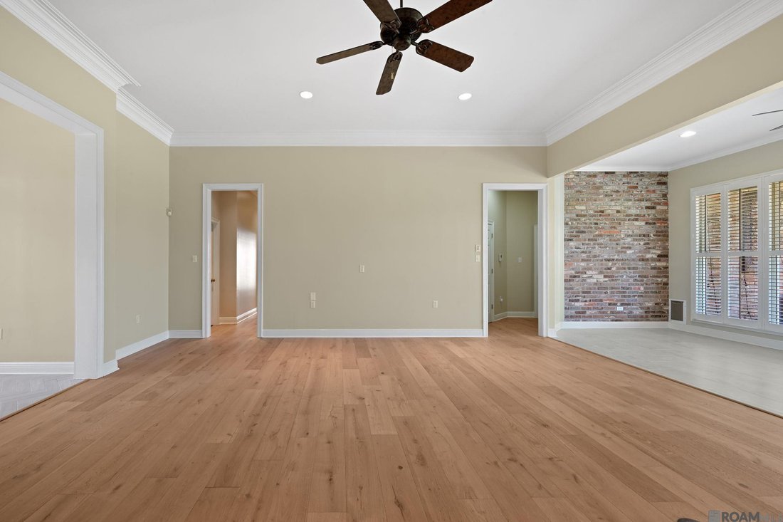House in Baton Rouge, Louisiana, United States 4 - 18096081