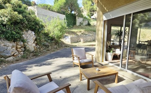 House in Le Brulot-Valapoux, Sausset-les-Pins, France 1